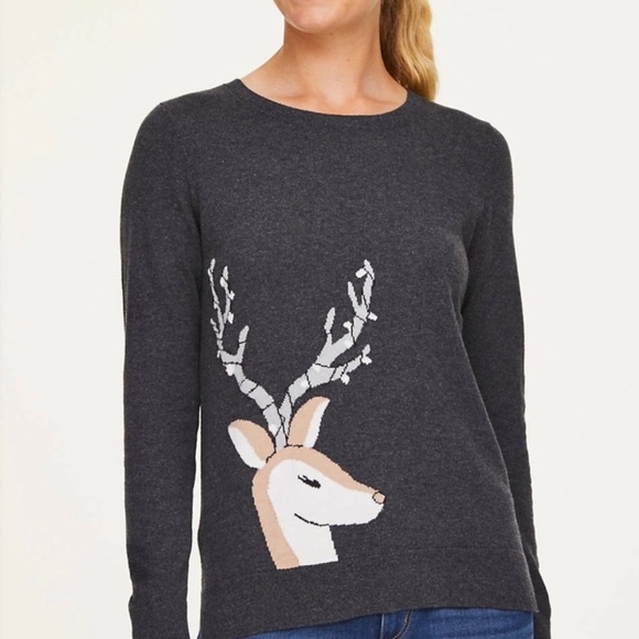 Loft Grey Reindeer Graphic Pullover Sweatshirt Holidays Christmas Size M - Picture 1 of 4